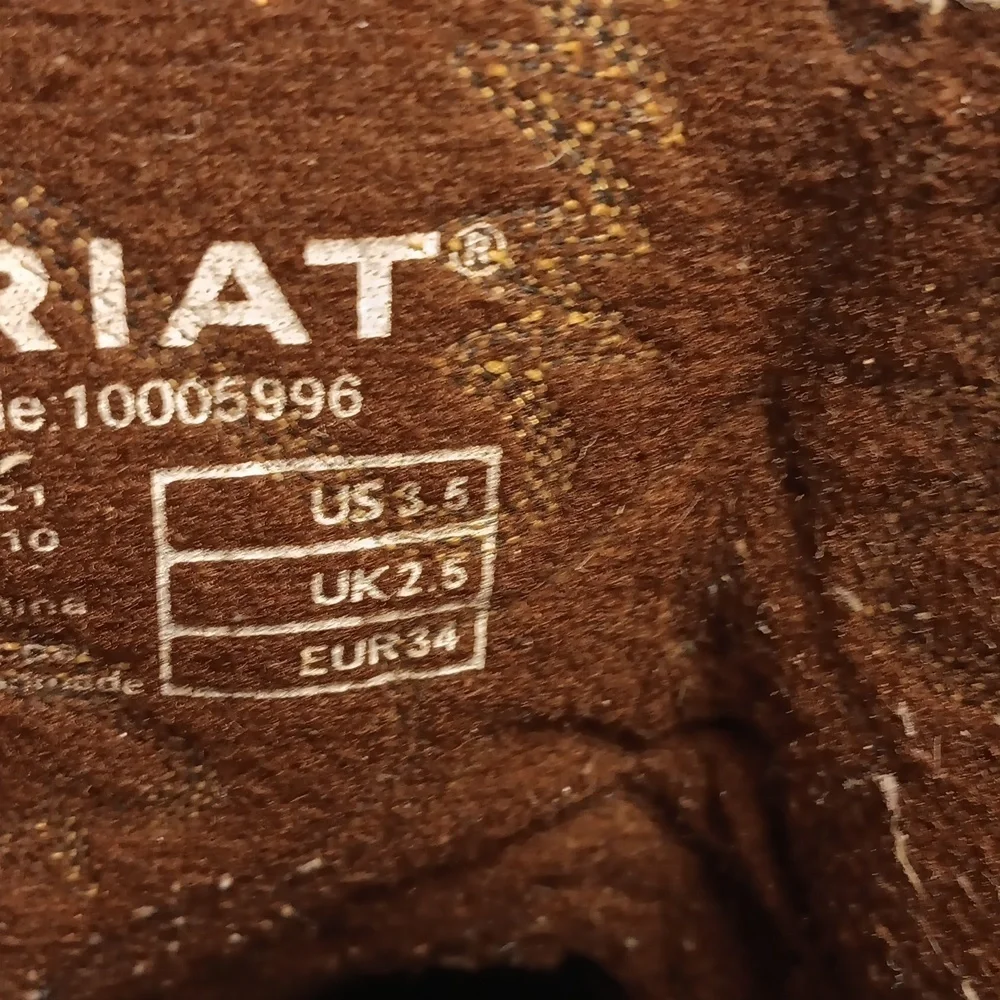 Ariat Cowboy Boots Size 3.5